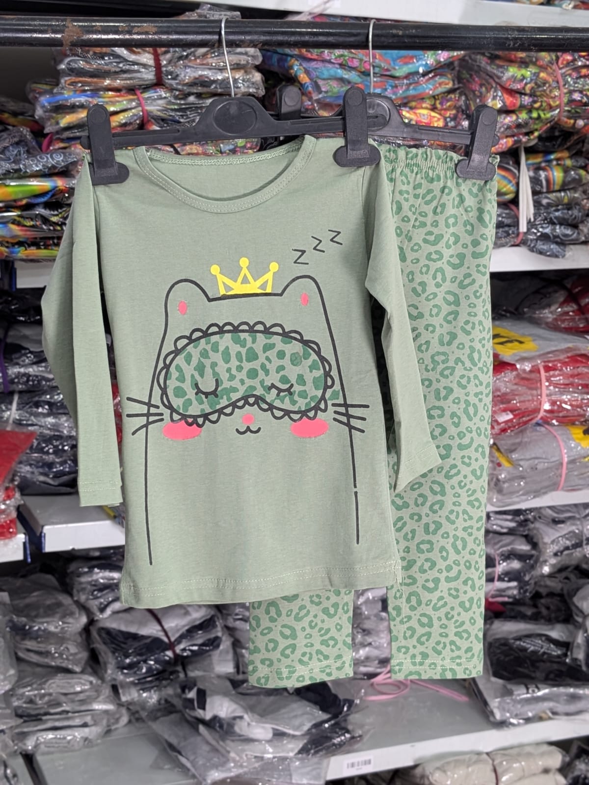 💚 Sleepy Kitty Girls 2-Piece Lounge Set – Olive Green